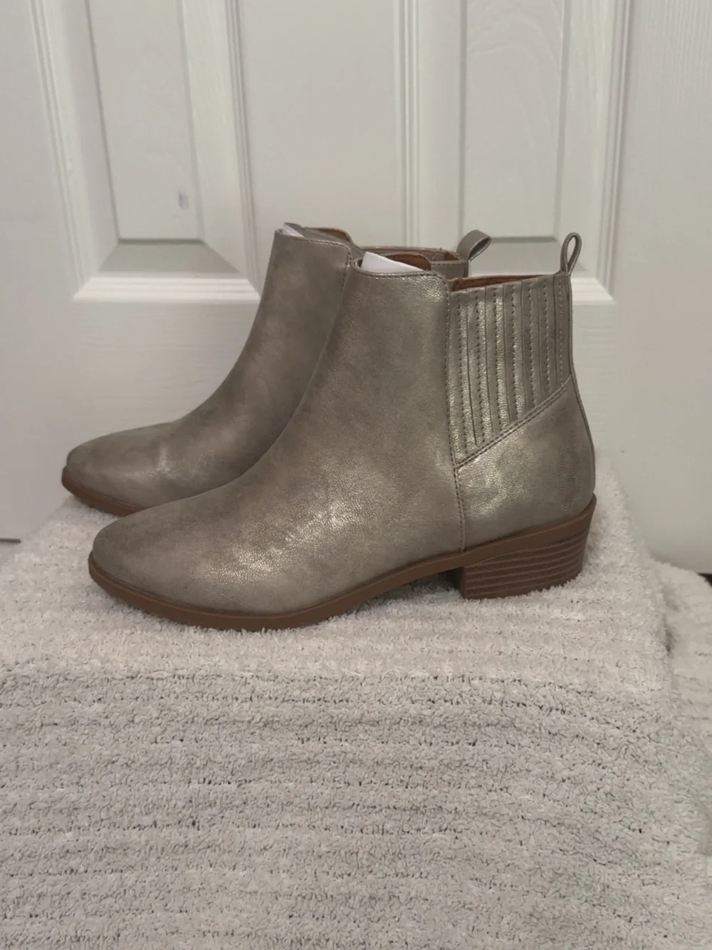 wonder nation Metallic Taupe Chelsea Ankle Boots for Kids